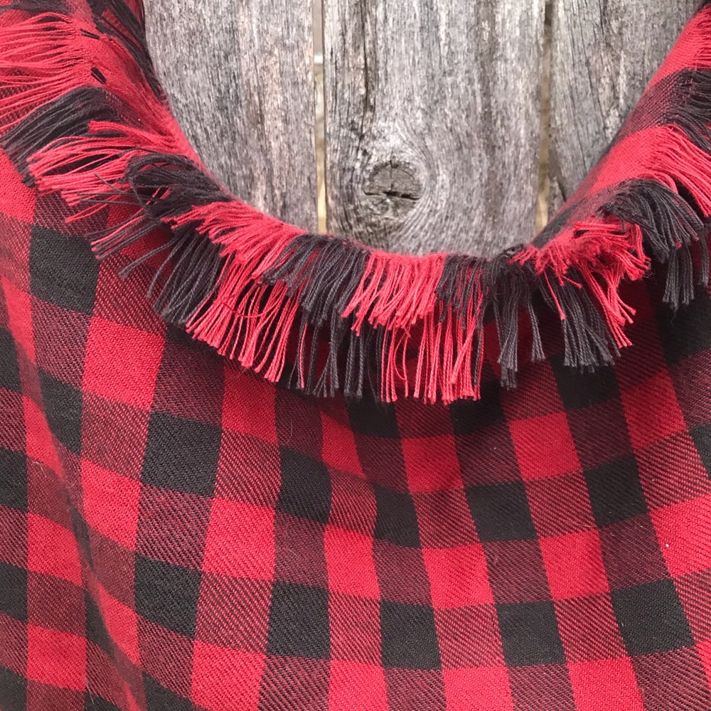 huge scarf - Picture 2 of 2